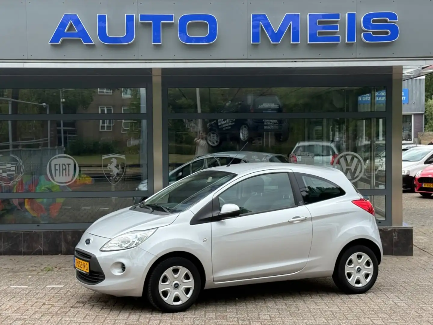 Ford Ka/Ka+ 1.2 Style Start/Stop Airco Nw. Distr. Riem Grijs - 1