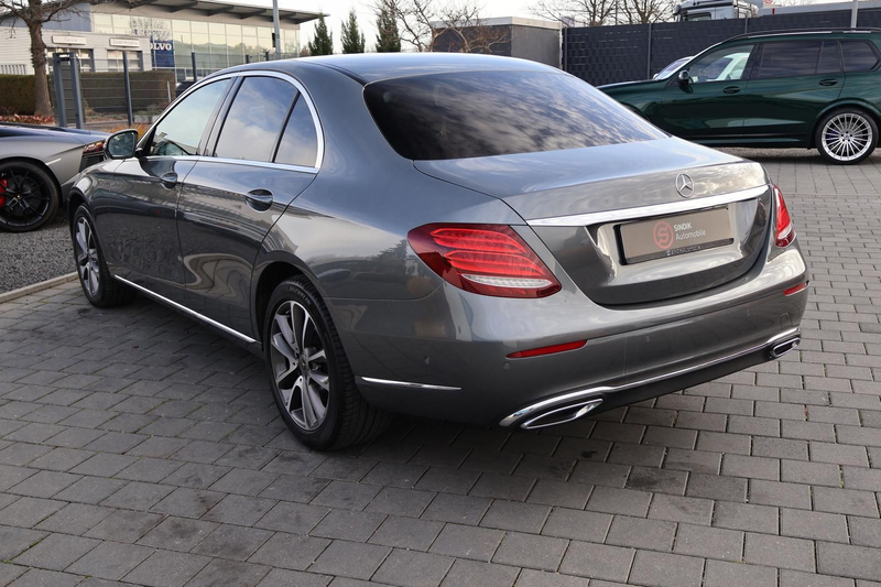 Mercedes-Benz E 400 d 4M Avantgarde EXCLUSIVE Standhzg-Widescr. — photo 9