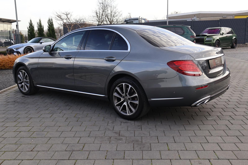 Mercedes-Benz E 400 d 4M Avantgarde EXCLUSIVE Standhzg-Widescr. — photo 8