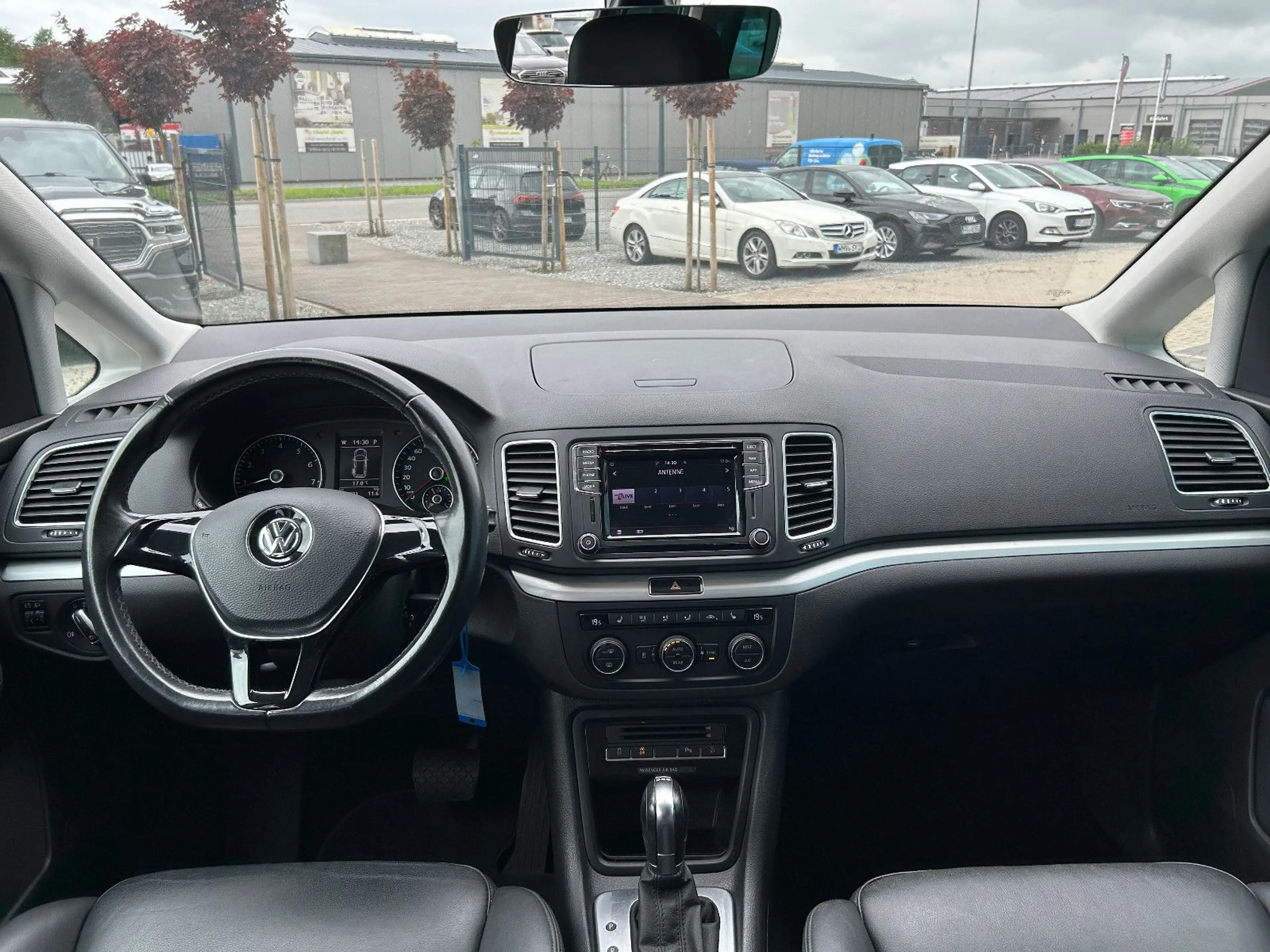 Volkswagen Sharan 1.4 TSI Comfortline *STNDHZG*AHK*SHZ*7Si* — photo 12