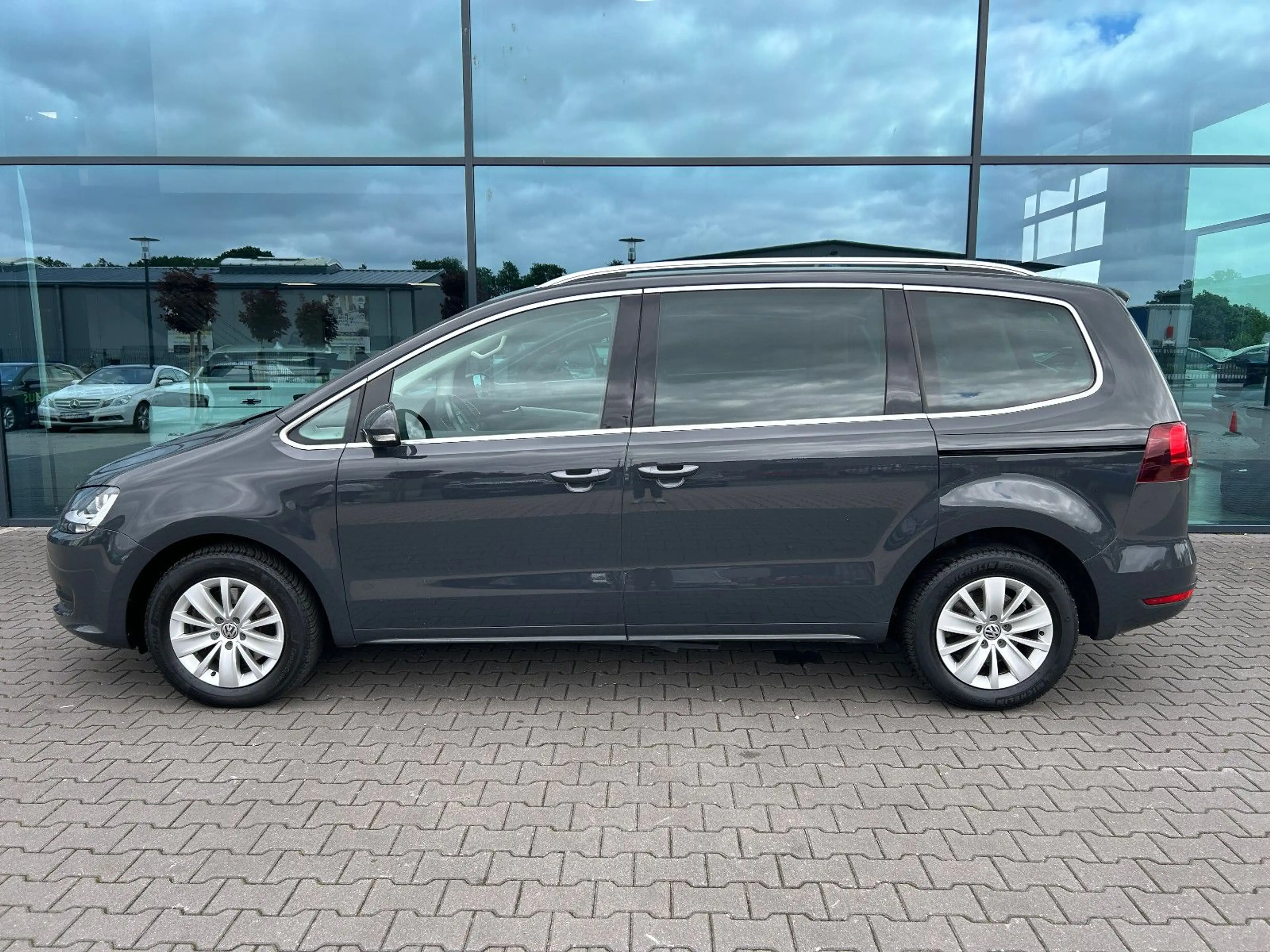 Volkswagen Sharan 1.4 TSI Comfortline *STNDHZG*AHK*SHZ*7Si* — photo 5