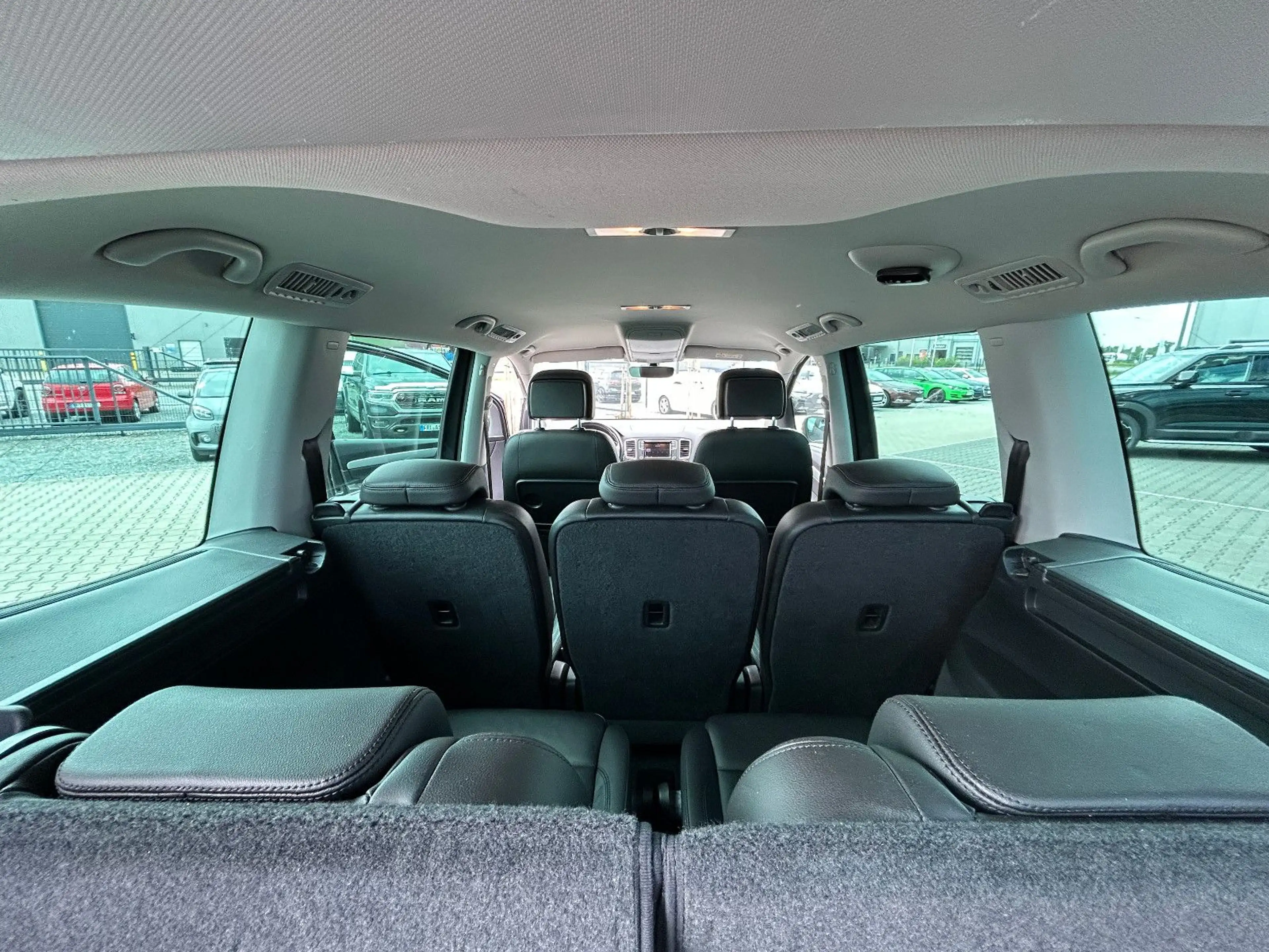 Volkswagen Sharan 1.4 TSI Comfortline *STNDHZG*AHK*SHZ*7Si* — photo 11