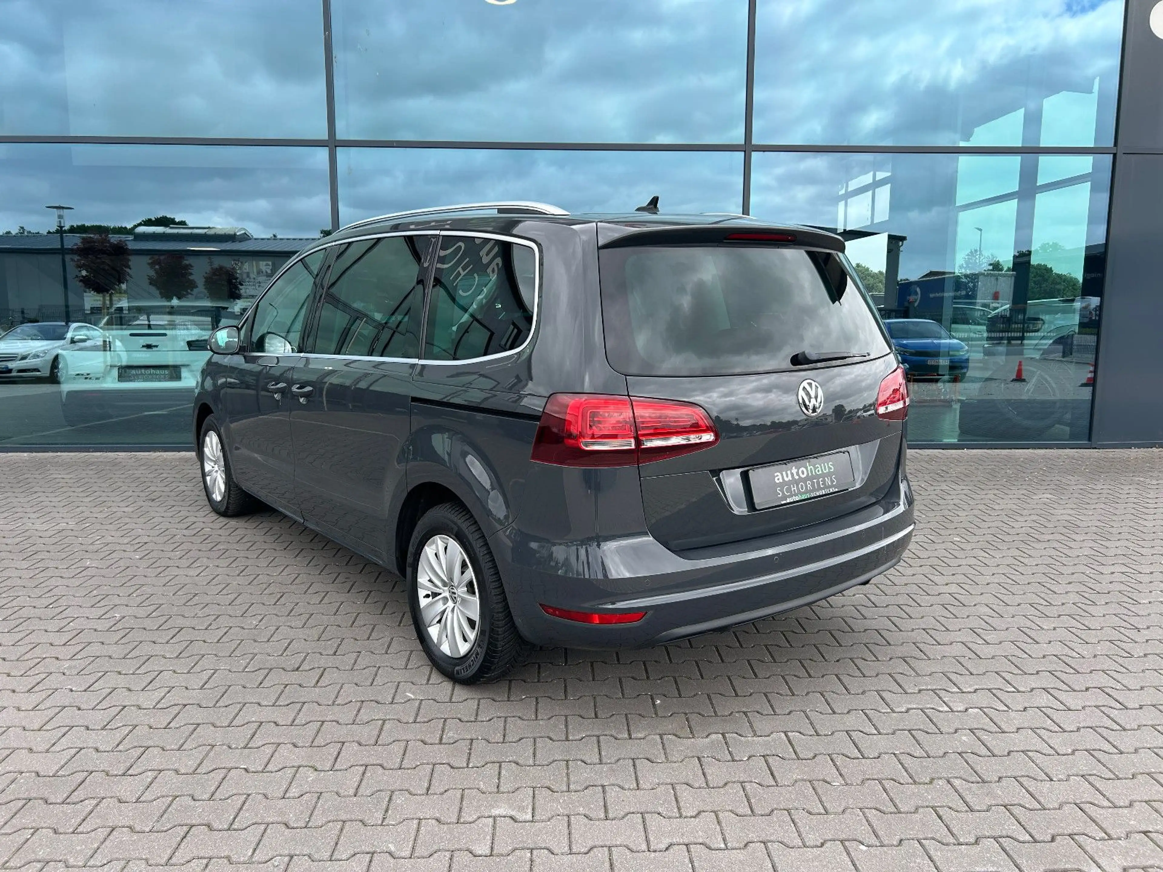 Volkswagen Sharan 1.4 TSI Comfortline *STNDHZG*AHK*SHZ*7Si* — photo 4