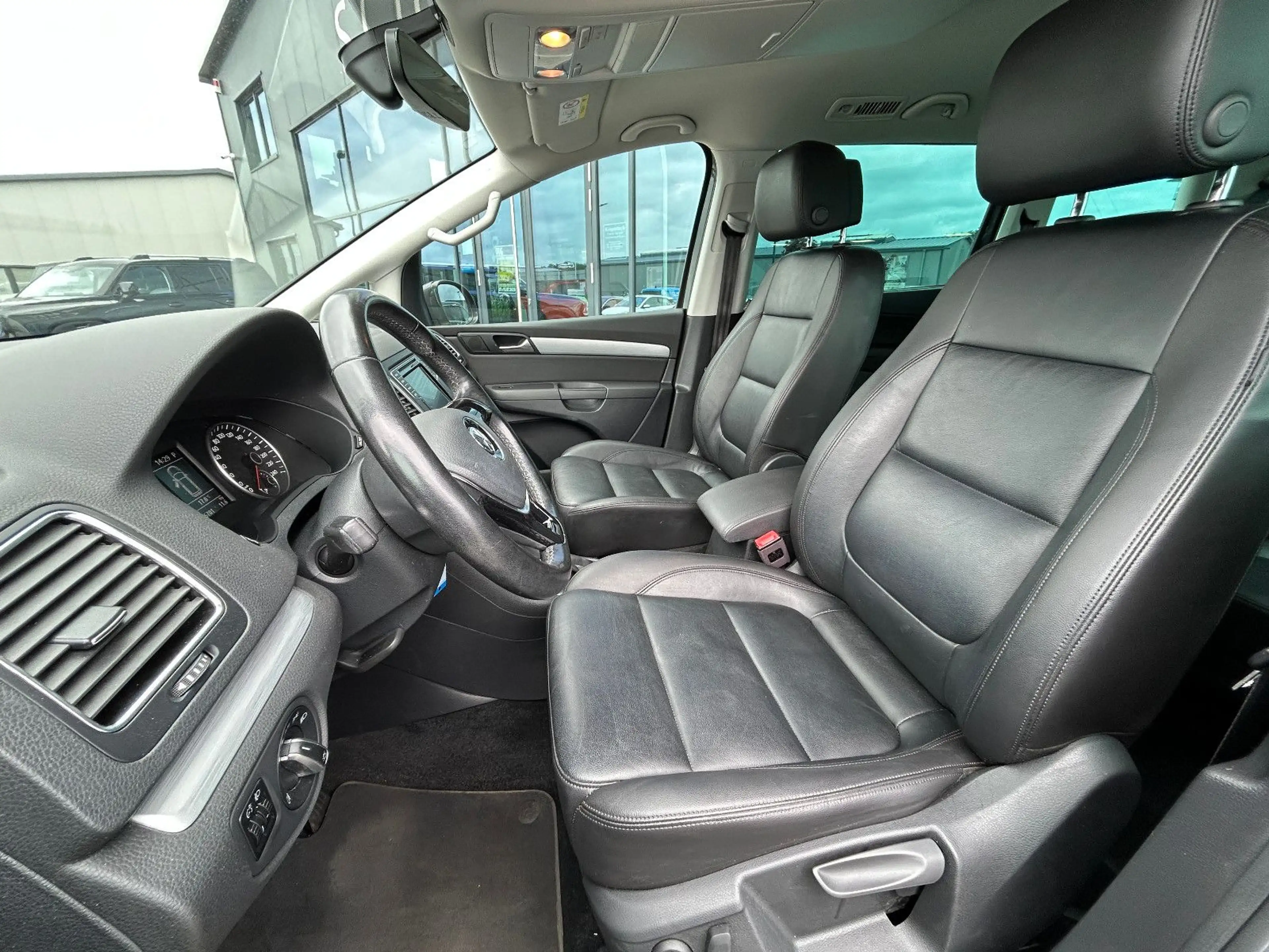 Volkswagen Sharan 1.4 TSI Comfortline *STNDHZG*AHK*SHZ*7Si* — photo 8