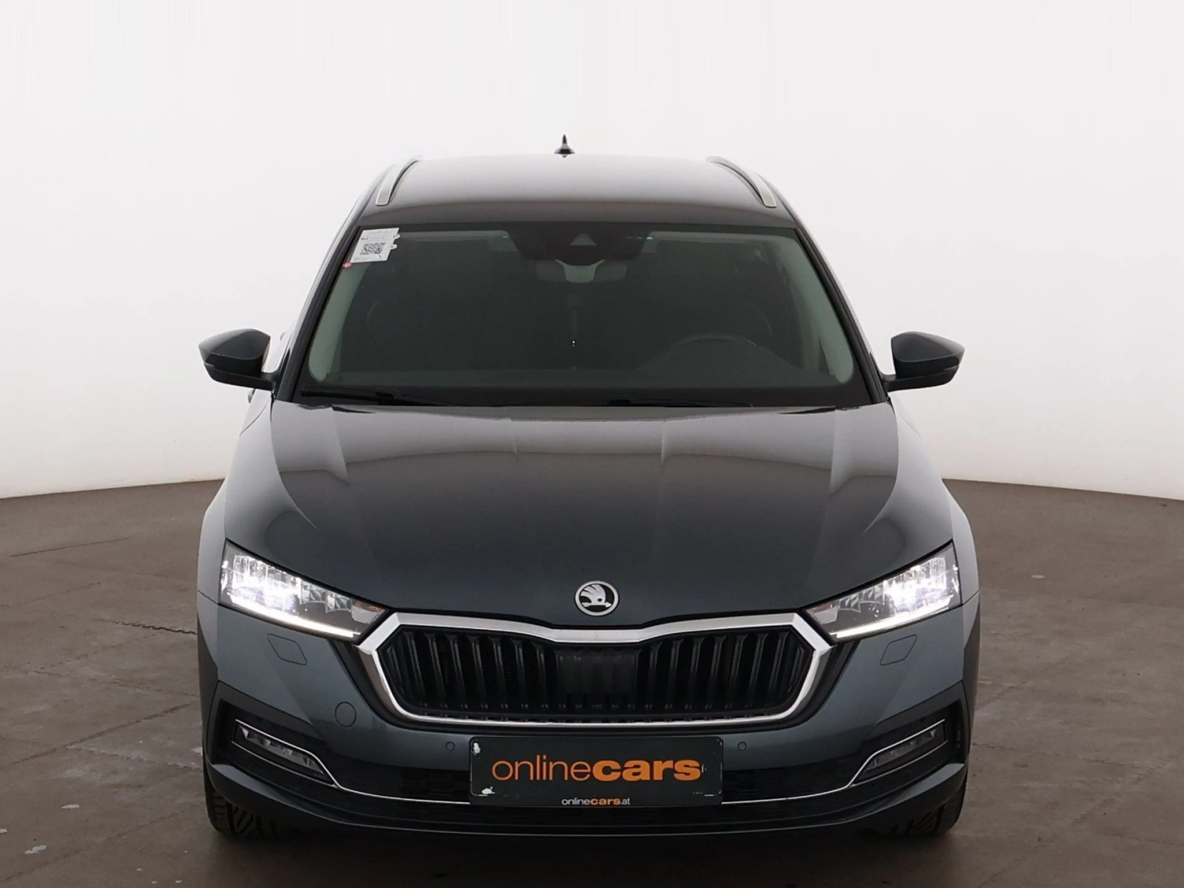 Skoda Octavia Combi 2.0 TDI Ambition Aut LED AHK SITZHZ — photo 5