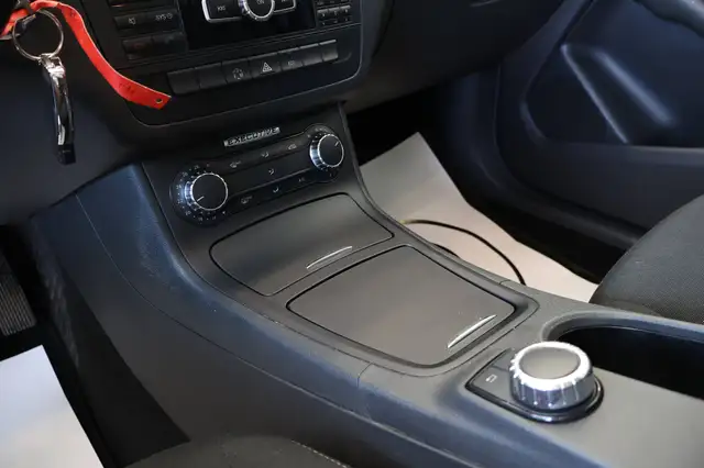 Mercedes-Benz B-Class view 16
