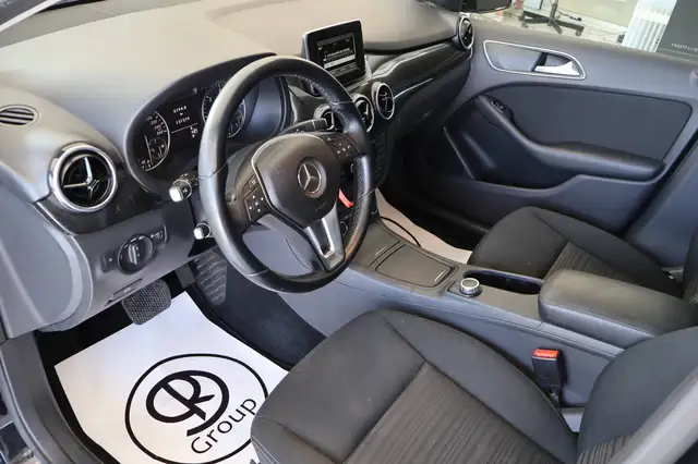 Mercedes-Benz B-Class view 9