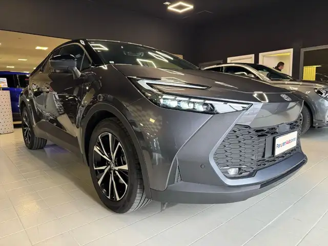 Toyota C-HR 1.8 HV Trend Pari al nuovo!