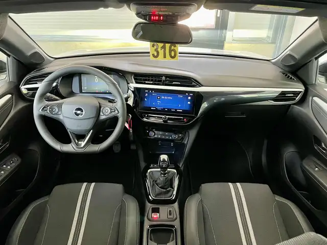 Opel Corsa view 11
