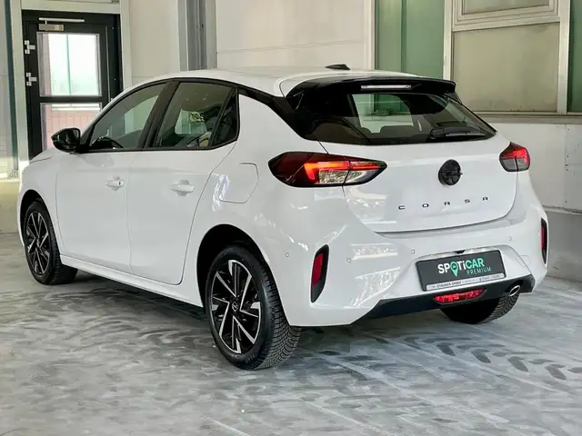 Opel Corsa view 3