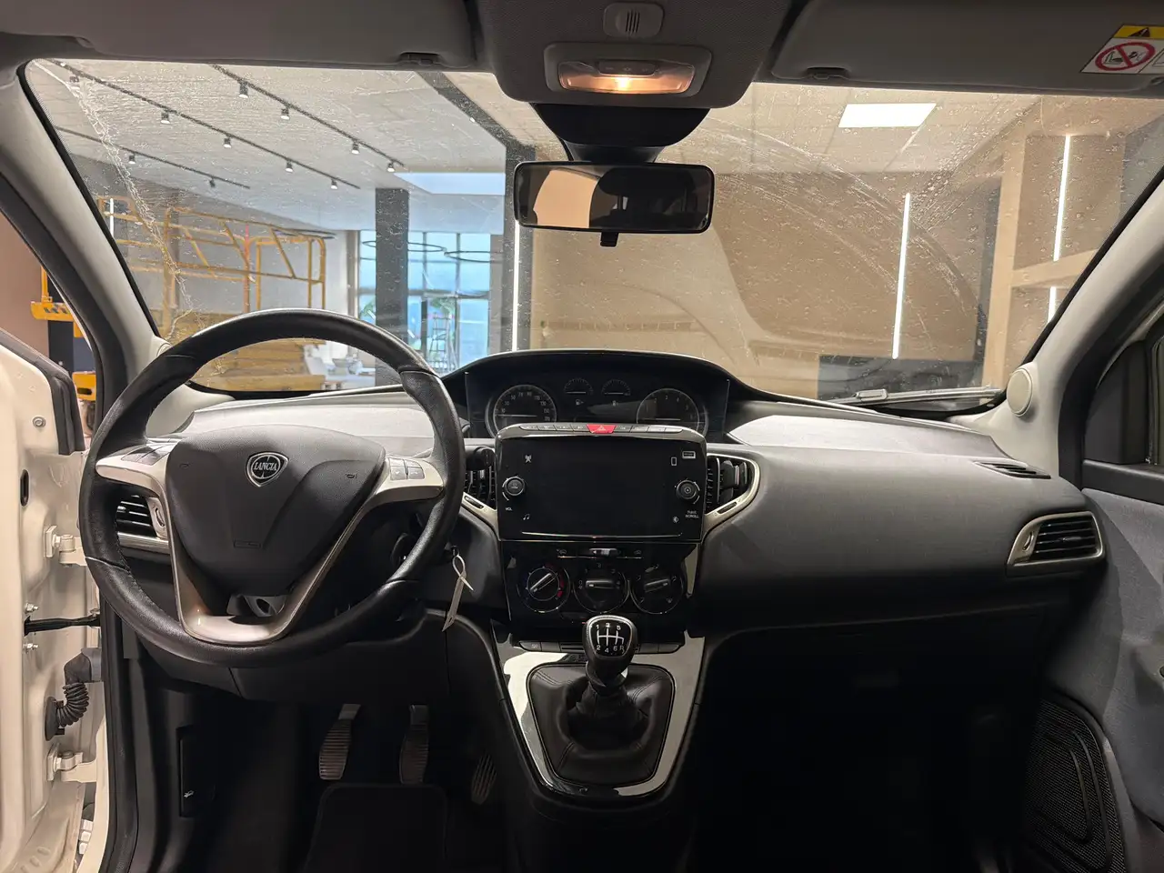 Lancia Ypsilon 2022 — фото 9