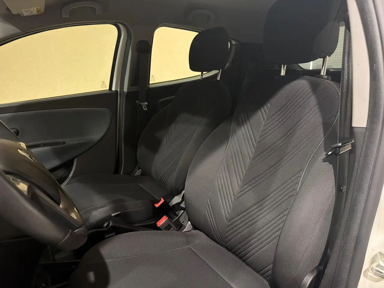 Lancia Ypsilon 2022 — фото 10