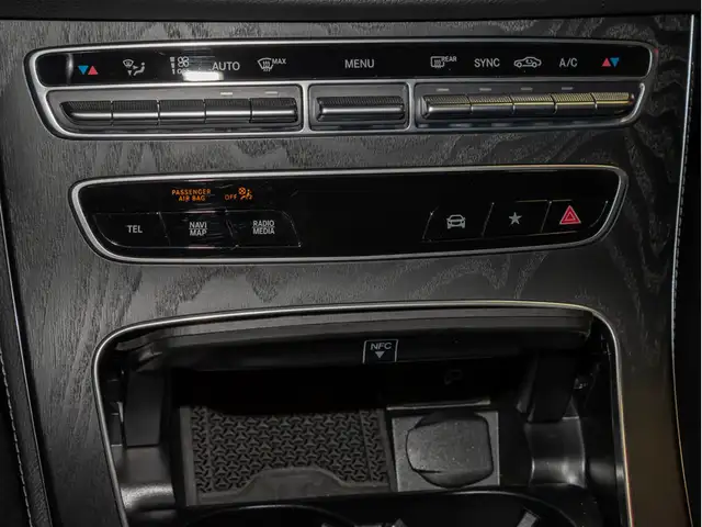 Mercedes-Benz E-Class view 15