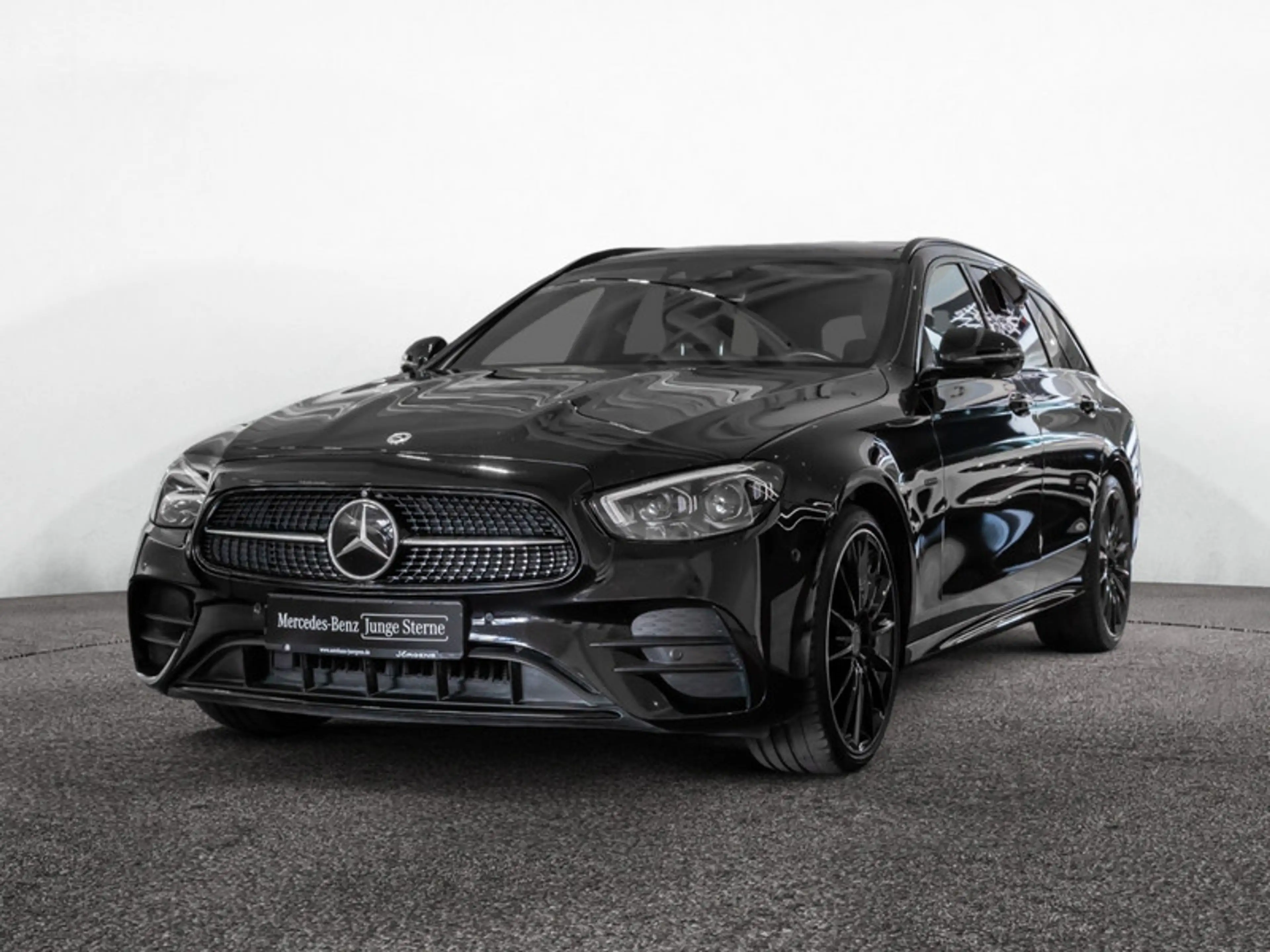 Mercedes-Benz E 400 d 4M T AMG-Sport/Pano/Burm/AHK/Night/Distr — photo 2