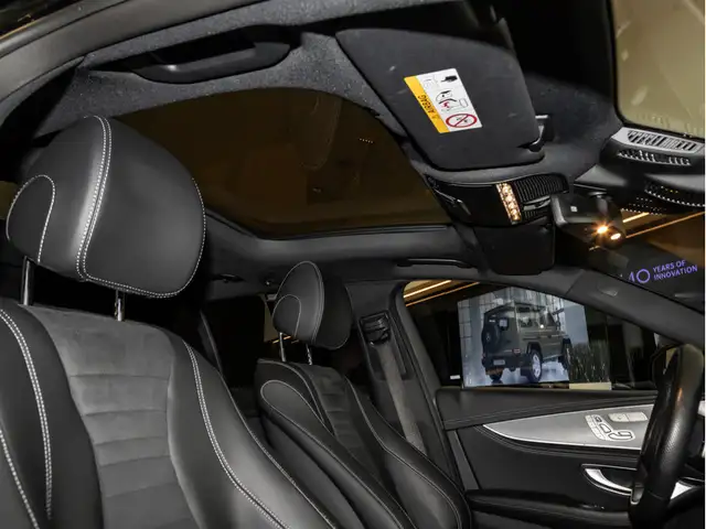 Mercedes-Benz E-Class view 10
