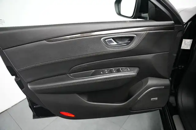 Renault Talisman view 12