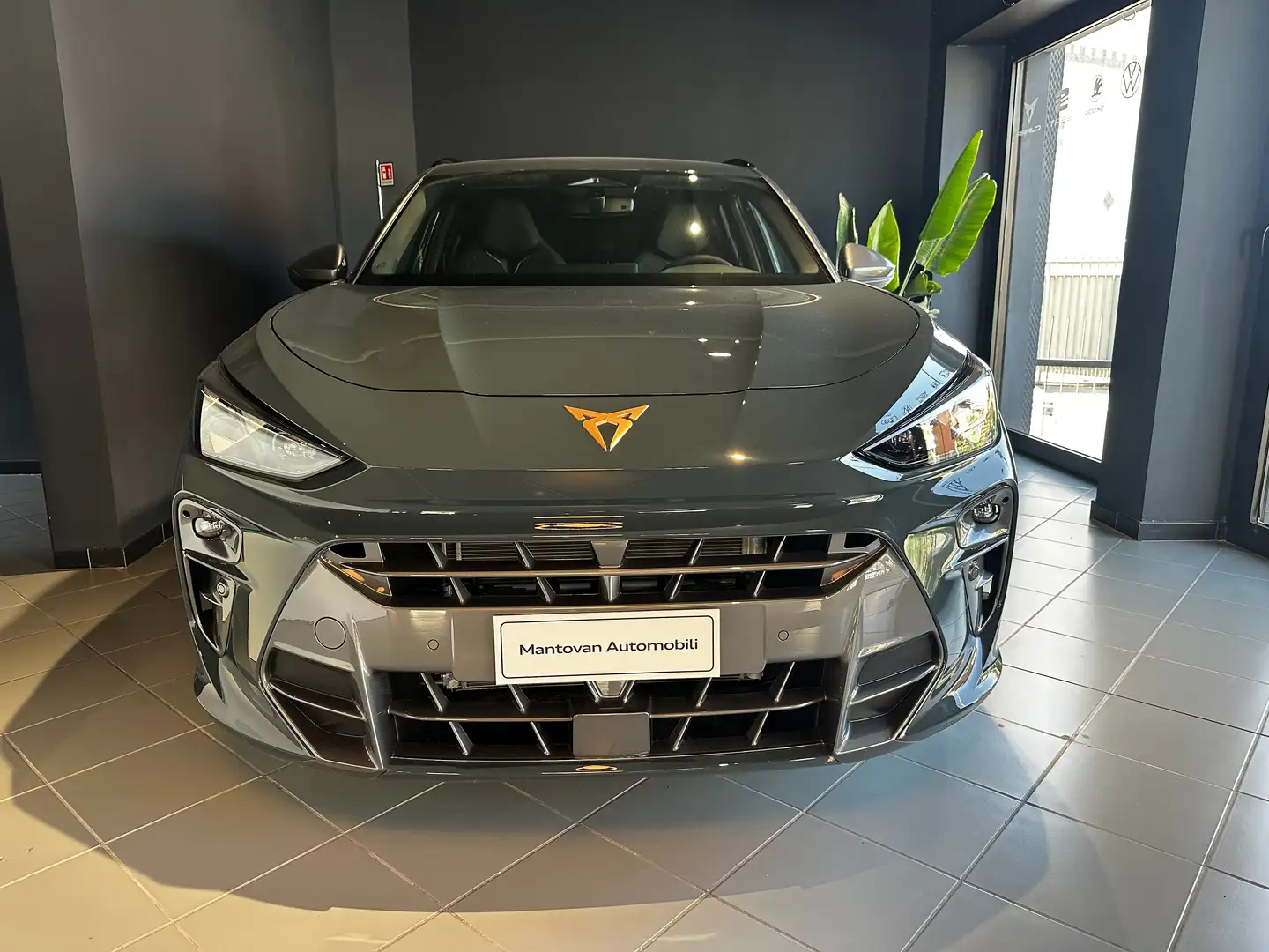 CUPRA Terramar 1.5 e-hybrid Impulse 204cv dsg SENZA VINCOLI Blu/Azzurro - 2