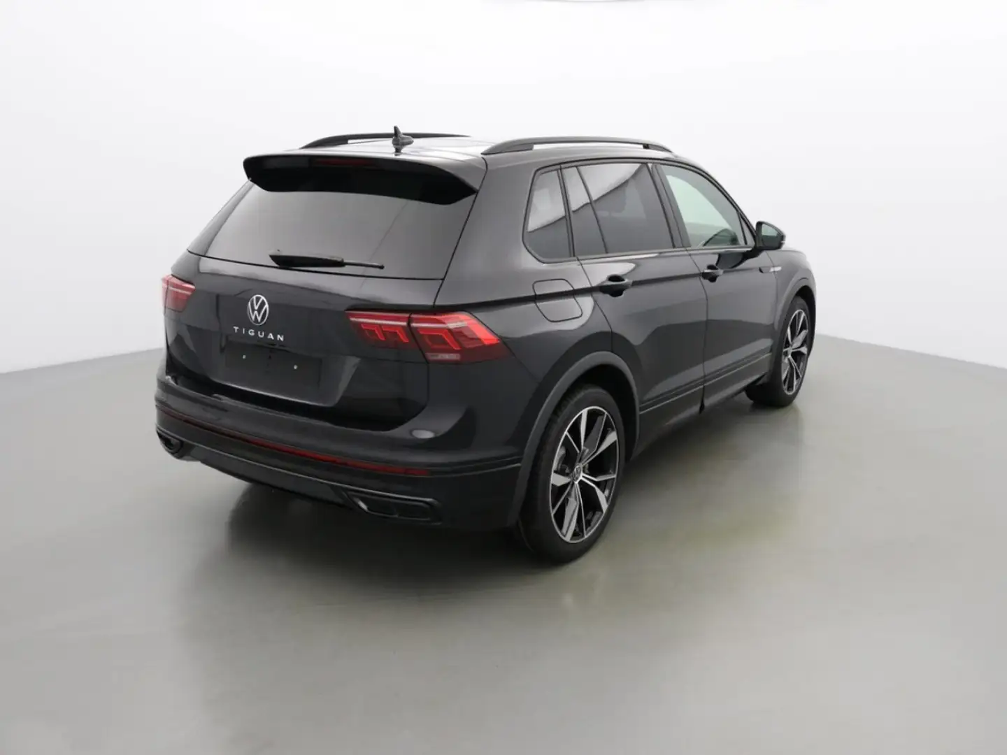 Volkswagen Tiguan R-LINE 150 TDI DSG-7 - 1