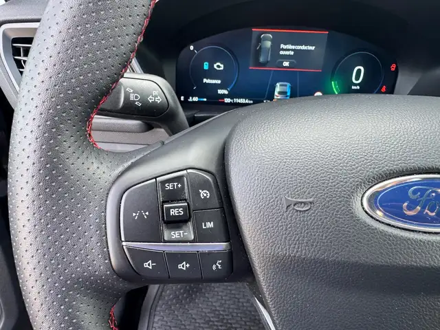 Ford Kuga view 14