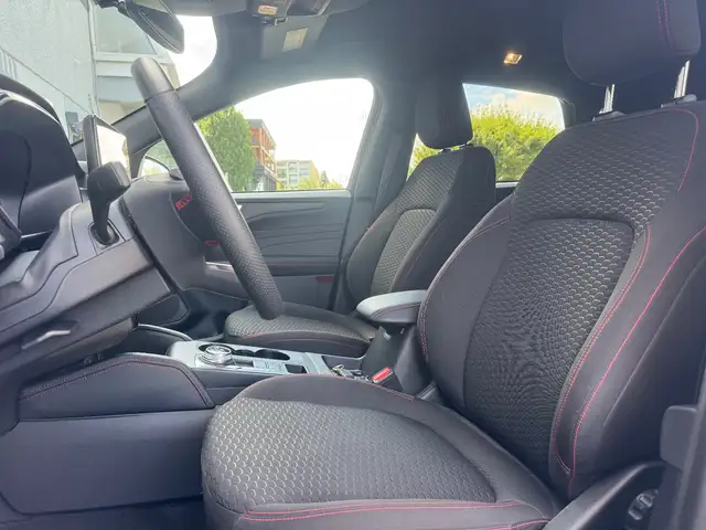 Ford Kuga view 9