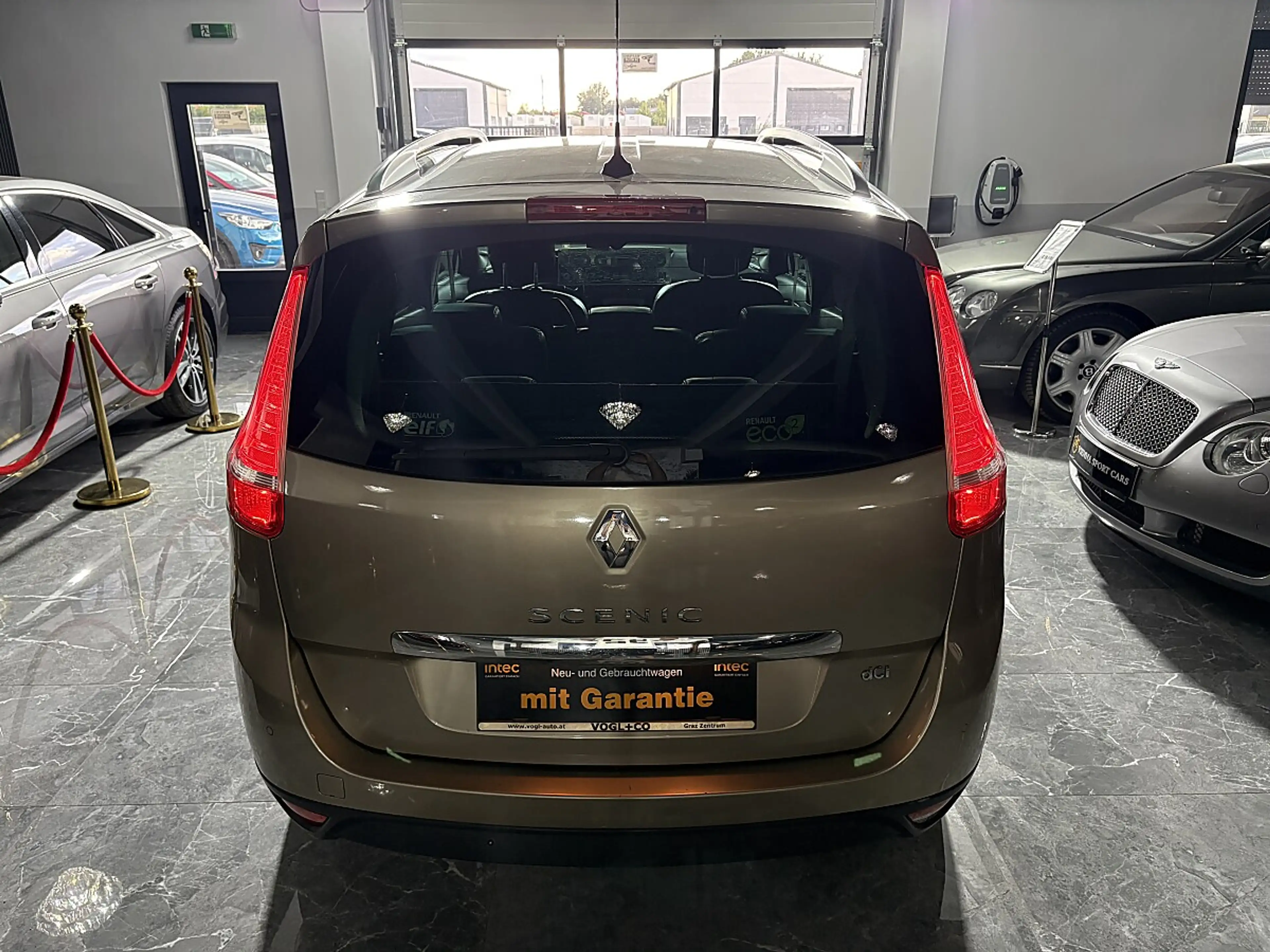 Renault Scenic Scénic Energy dCi*BOSE EDITION*7-SITZE*1-BESITZ* — photo 9