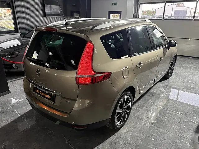 Renault Scenic view 7
