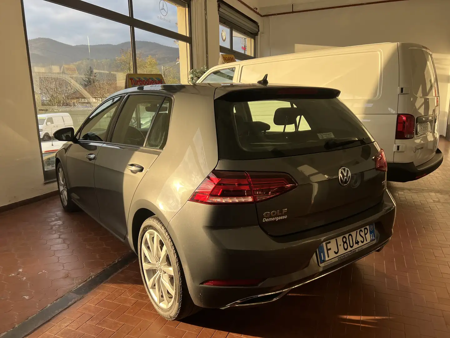 Volkswagen Golf Golf VII 2017 5p 5p 1.6 tdi Highline 115cv EURO 6 Grau - 2