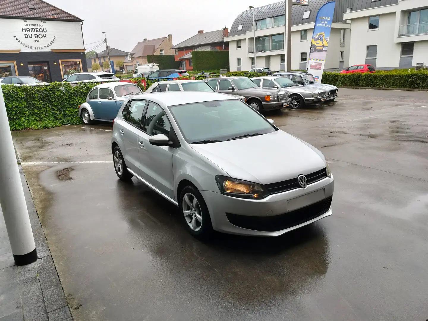 Volkswagen Polo 1.6 TDI DSG Comfortline Plateado - 2
