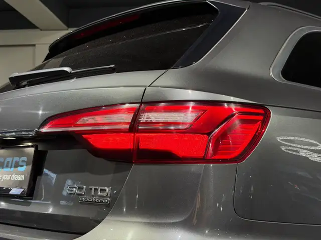 Audi A4 view 17