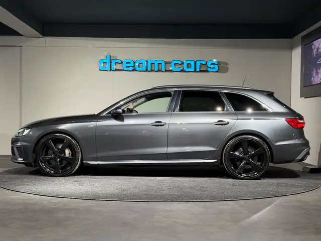 Audi A4 view 13