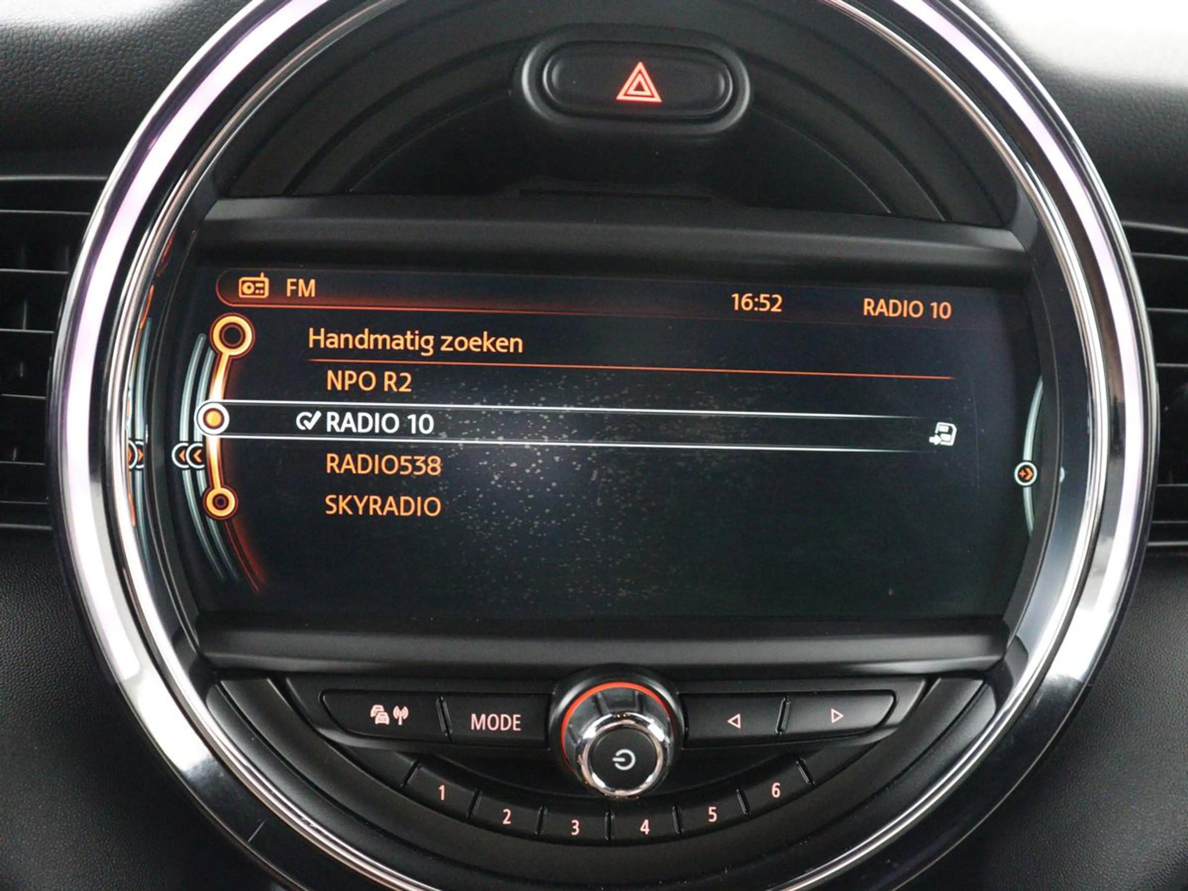 MINI Cooper S Cabrio 2.0 Chili Serious Business | Leder/alcantara | Har — photo 5