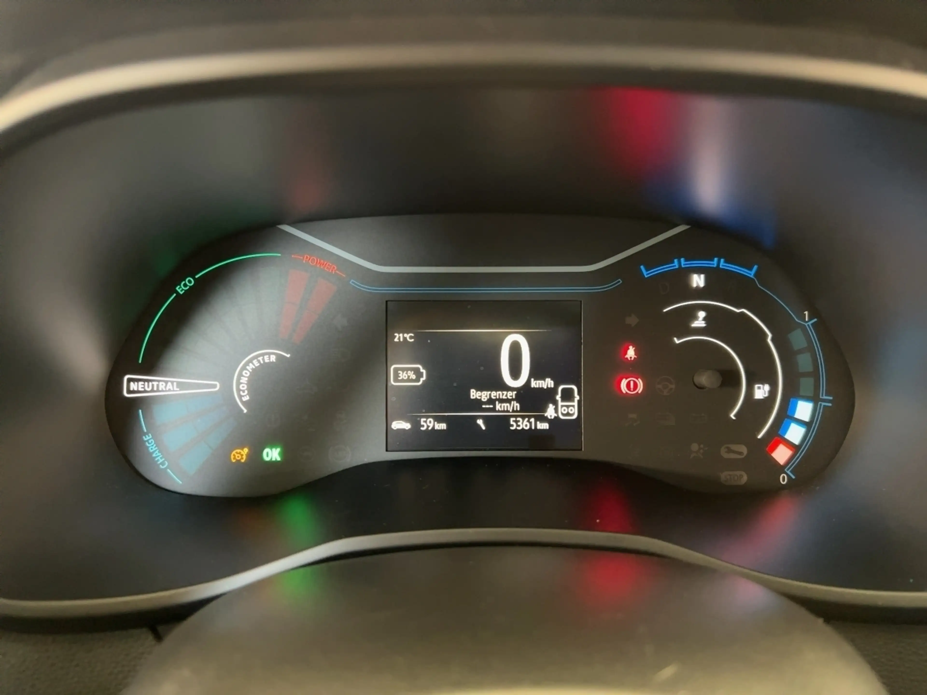 Dacia Spring ELECTRIC COMFORT 27kWh CCS RÜCKFAHRKAMERA — photo 13