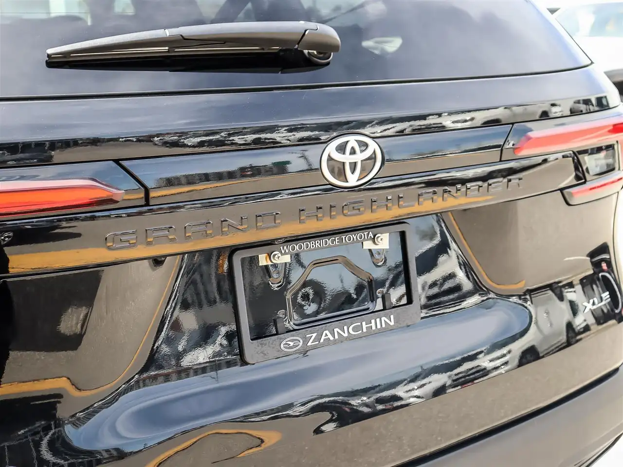 Toyota Grand Highlander снимка Toyota Grand Highlander