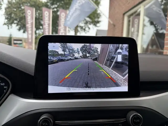 Ford Focus view 28