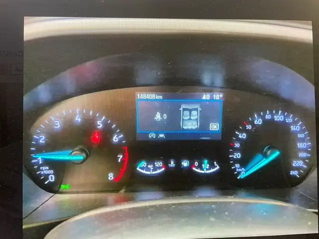 Ford Focus view 12