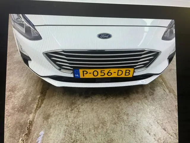 Ford Focus view 10