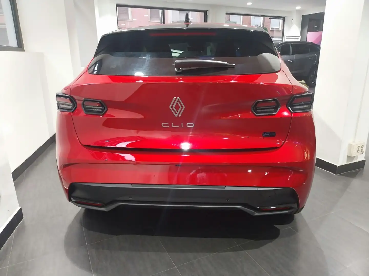 Renault Clio Full Hybrid E-TECH Techno 117kW Rojo - 2