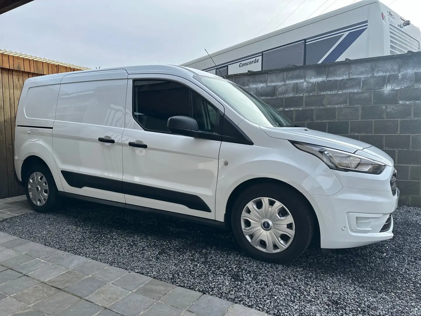 Ford Transit Connect 1.5 TDCi L2 Automaat 3 Zit Navi BT Pdc Camera Blanc - 1