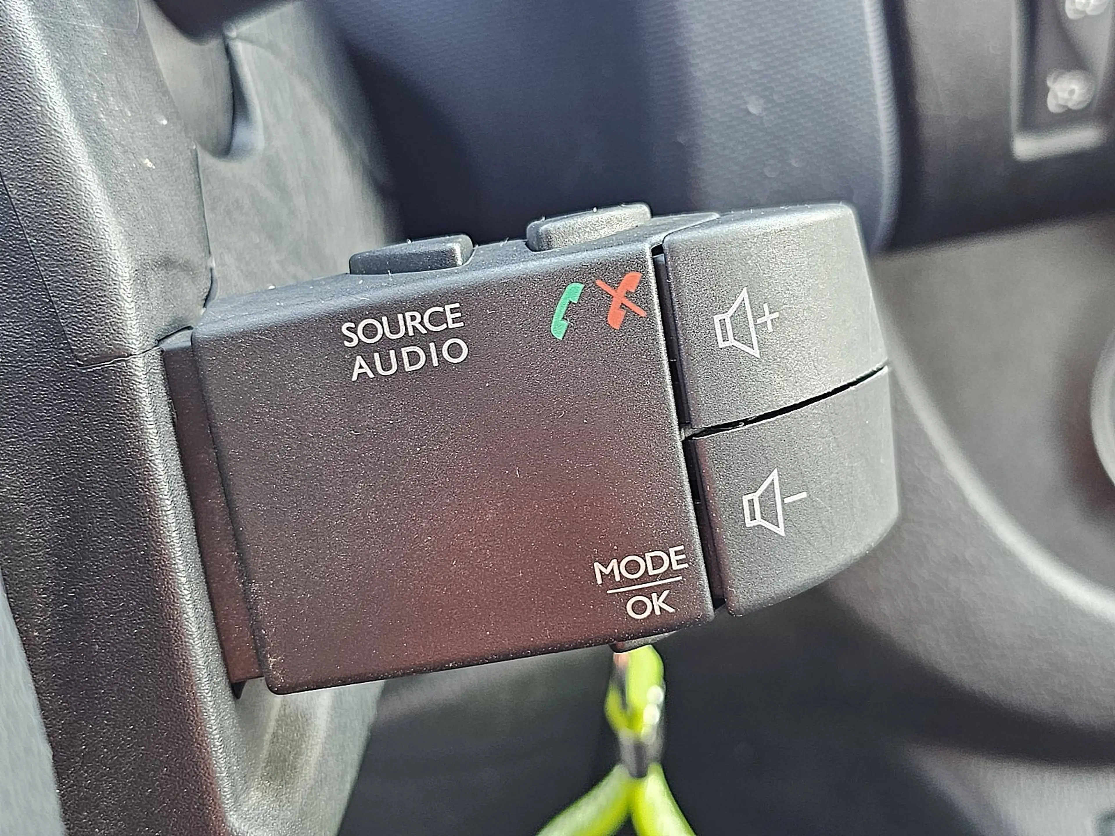Opel Vivaro — photo 11