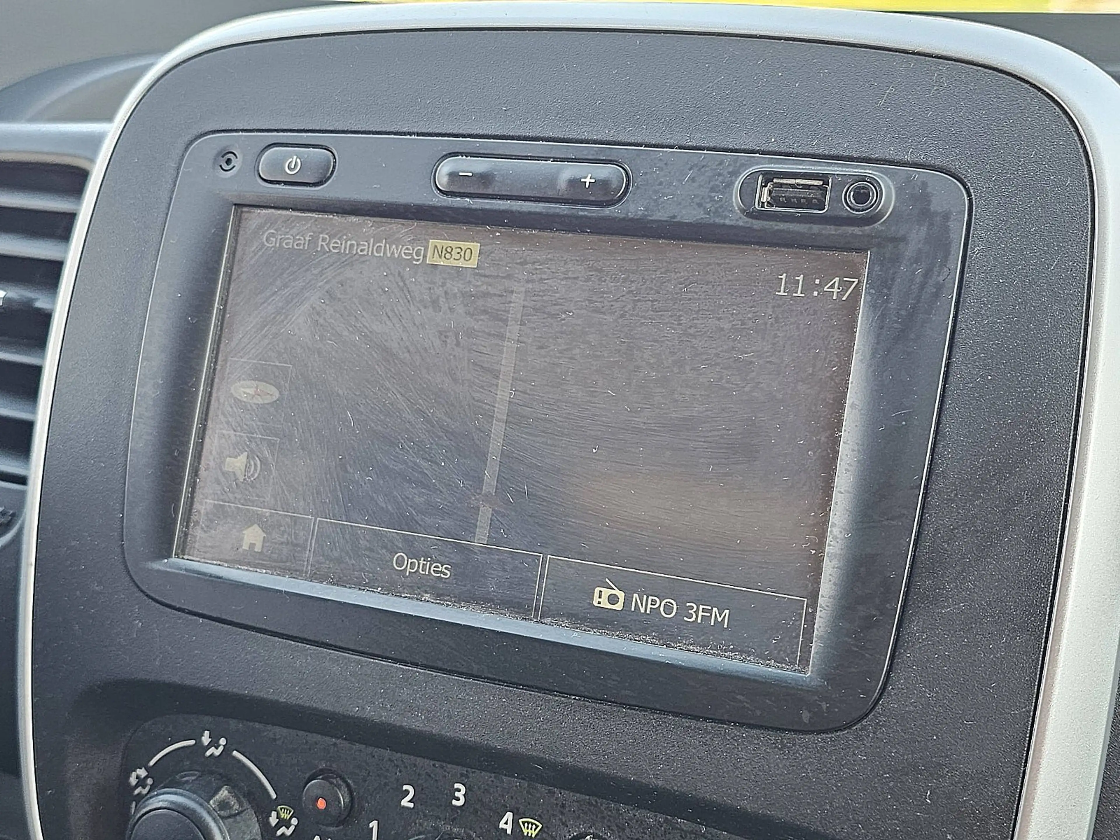 Opel Vivaro — photo 12