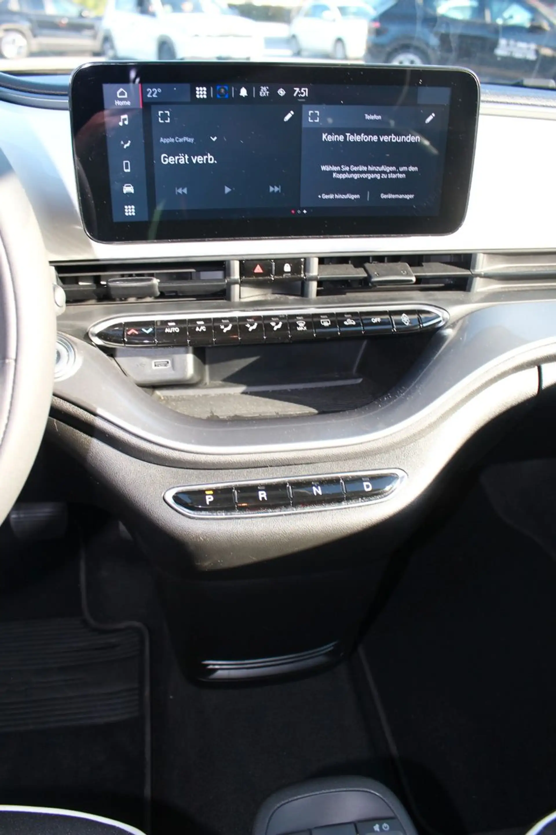 Fiat 500e CARPLAY/SOH 97,3% / 17" ALU — photo 12