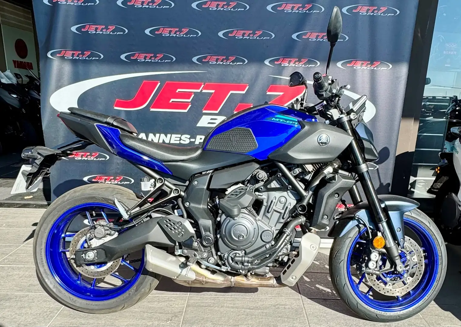 Yamaha MT-07 Bleu - 1