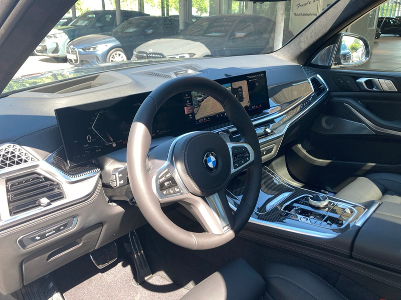 BMW X7 xDrive40d M Sportpaket B&W Surround DAB RFK — photo 8