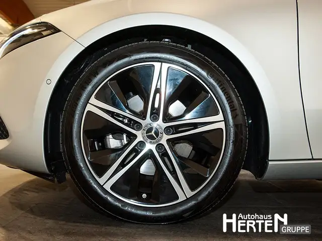 Mercedes-Benz A-Class view 5