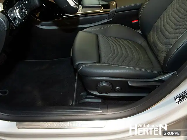 Mercedes-Benz A-Class view 12