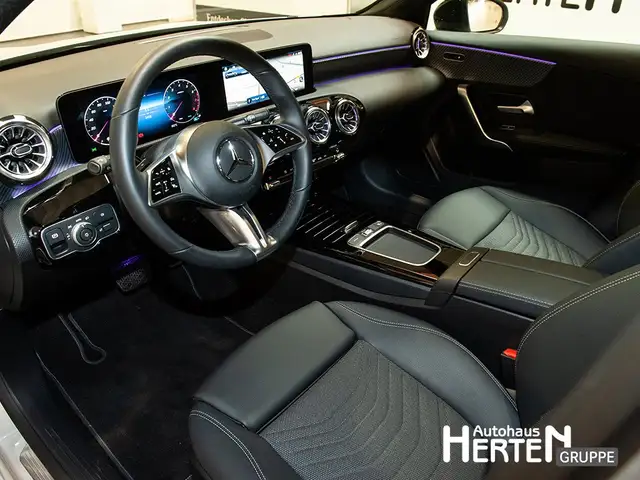 Mercedes-Benz A-Class view 8