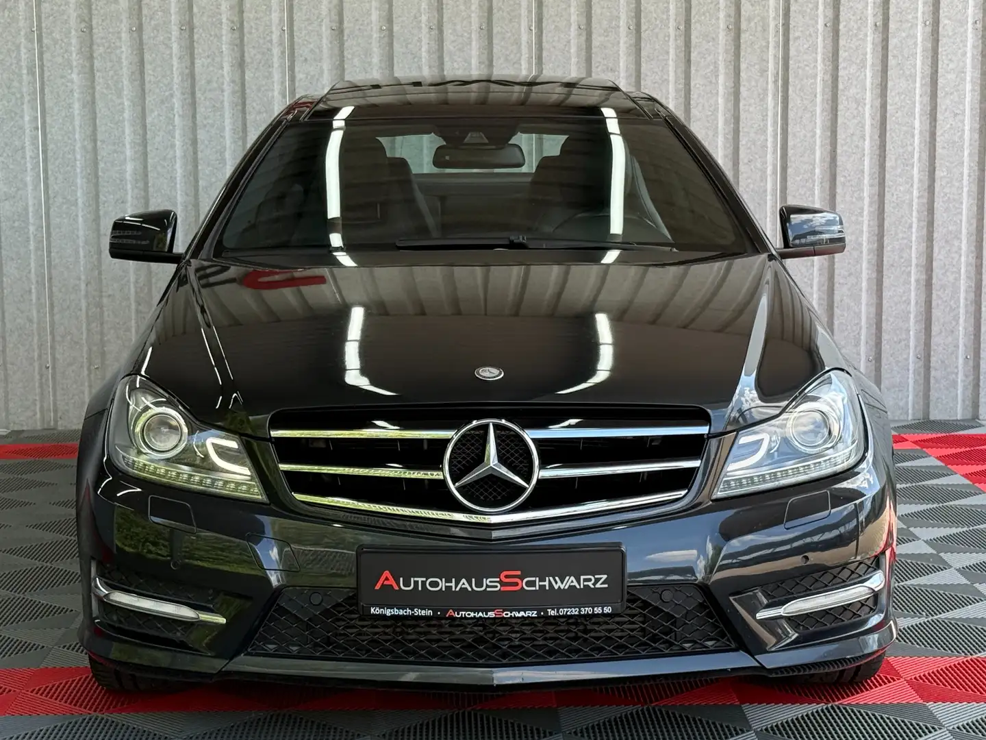 Mercedes-Benz C 250 C250 Coupe AMG Line Pano LED Leder H&K Kamera Zwart - 2