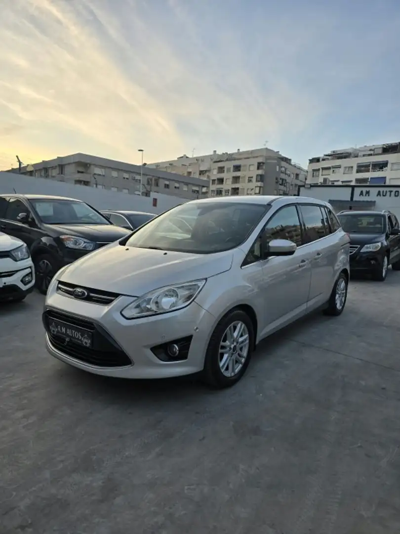 Ford C-Max Grand 1.5TDCi Titanium 120 7 plazas Gris - 1