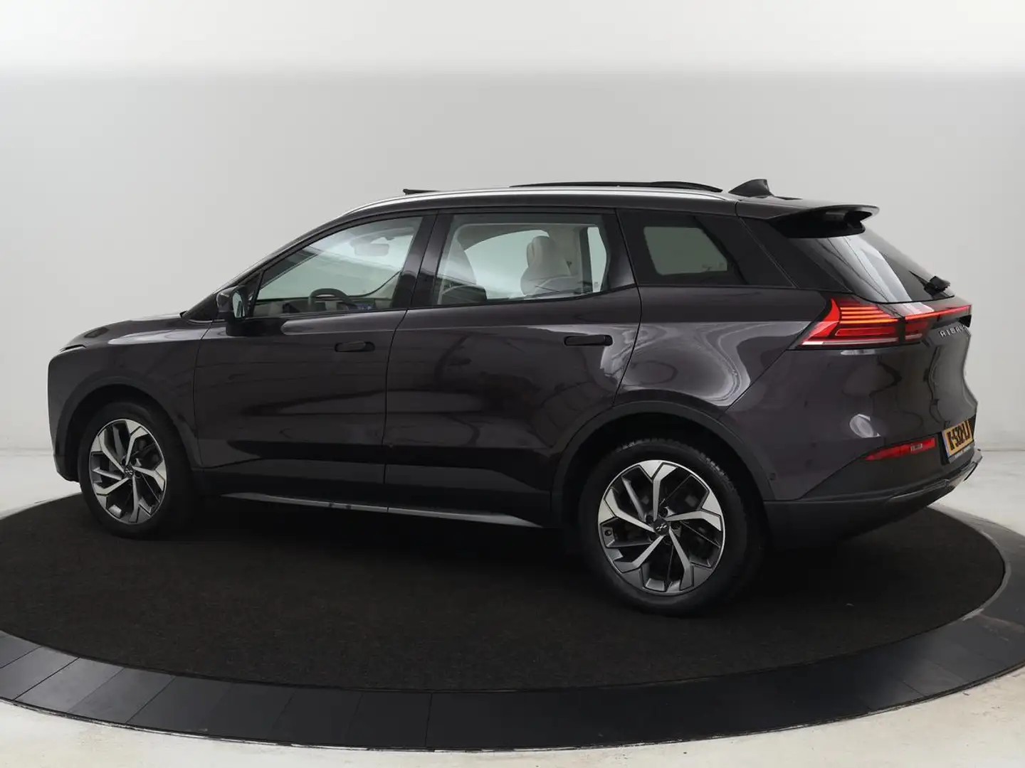 Aiways U5 63 kWh Premium | 40.800km NAP | Panoramadak | Lede Violet - 2