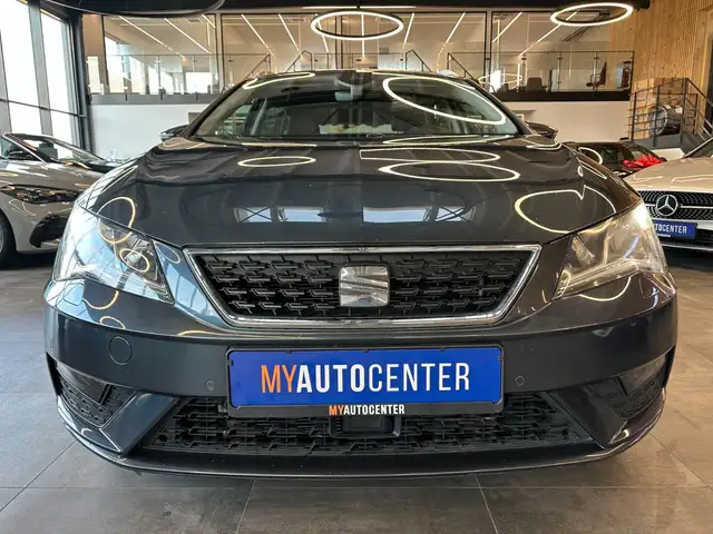 Seat Leon Leon view 2